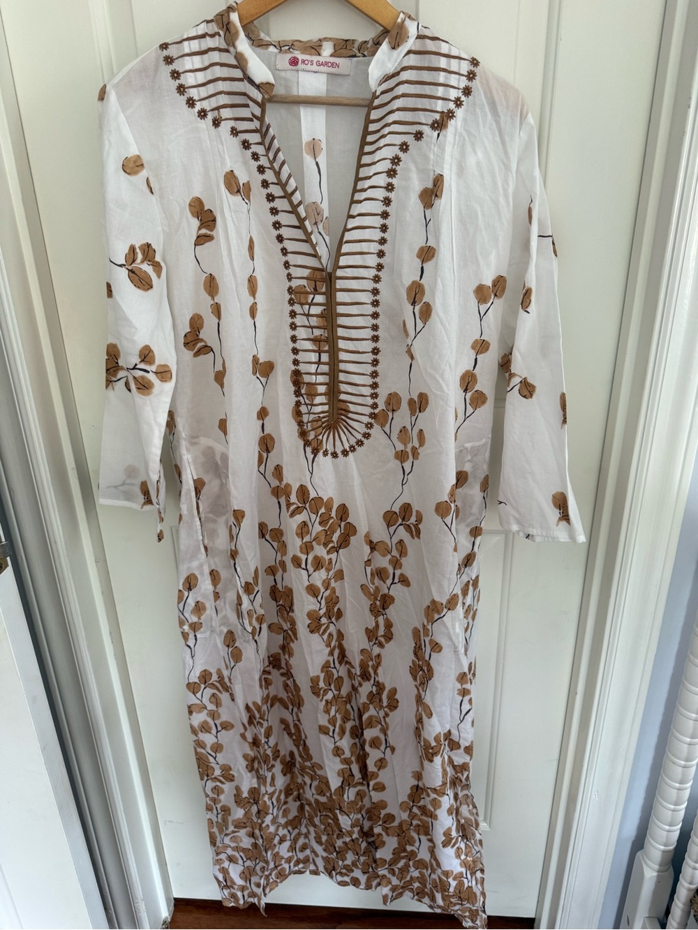 Boho White Maxi Dress with Brown Leaf Print - Ro's Garden